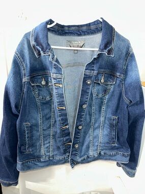torrid Medium Wash Blue Denim Jacket